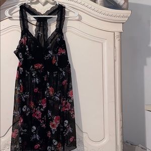 Floral and skull nighty